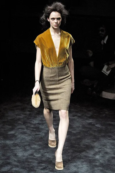 Look 7